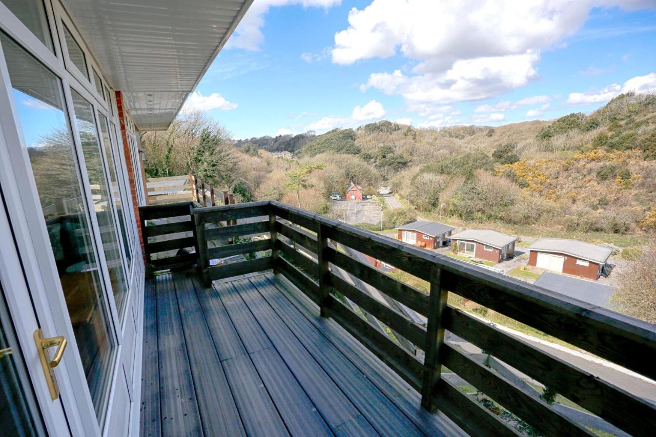 Caswell Beach Chalet 70 Located In Gower Peninsula Swansea Exteriér fotografie